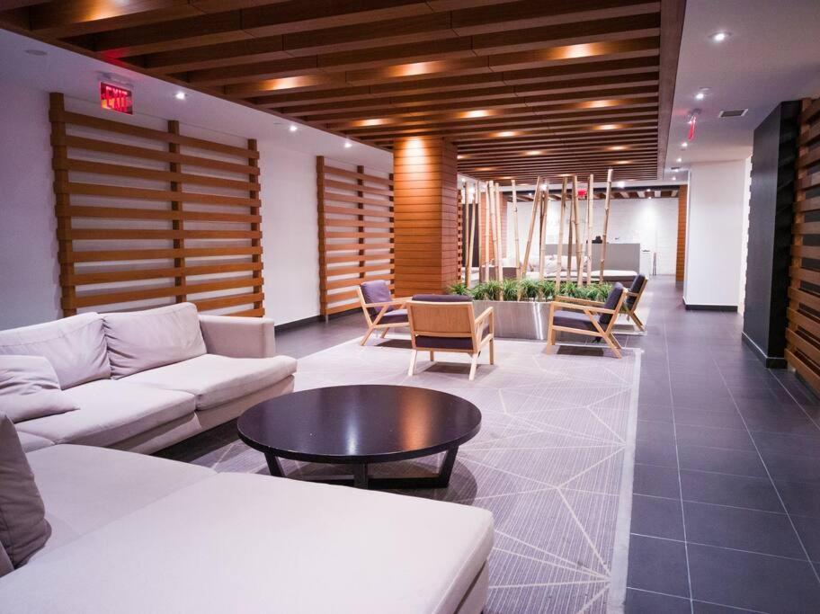 Luxury 2Br Toronto Downtown Condo W/ Cn Tower View 외부 사진