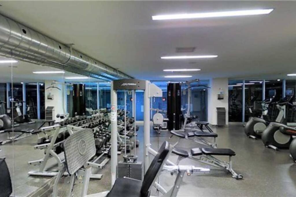 Luxury 2Br Toronto Downtown Condo W/ Cn Tower View 외부 사진