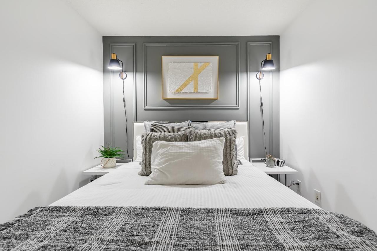 Luxury 2Br Toronto Downtown Condo W/ Cn Tower View 외부 사진