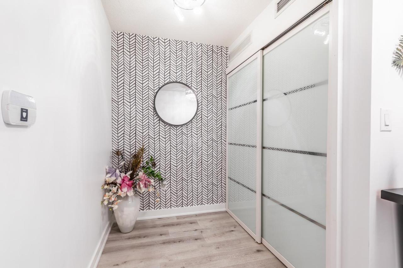 Luxury 2Br Toronto Downtown Condo W/ Cn Tower View 외부 사진