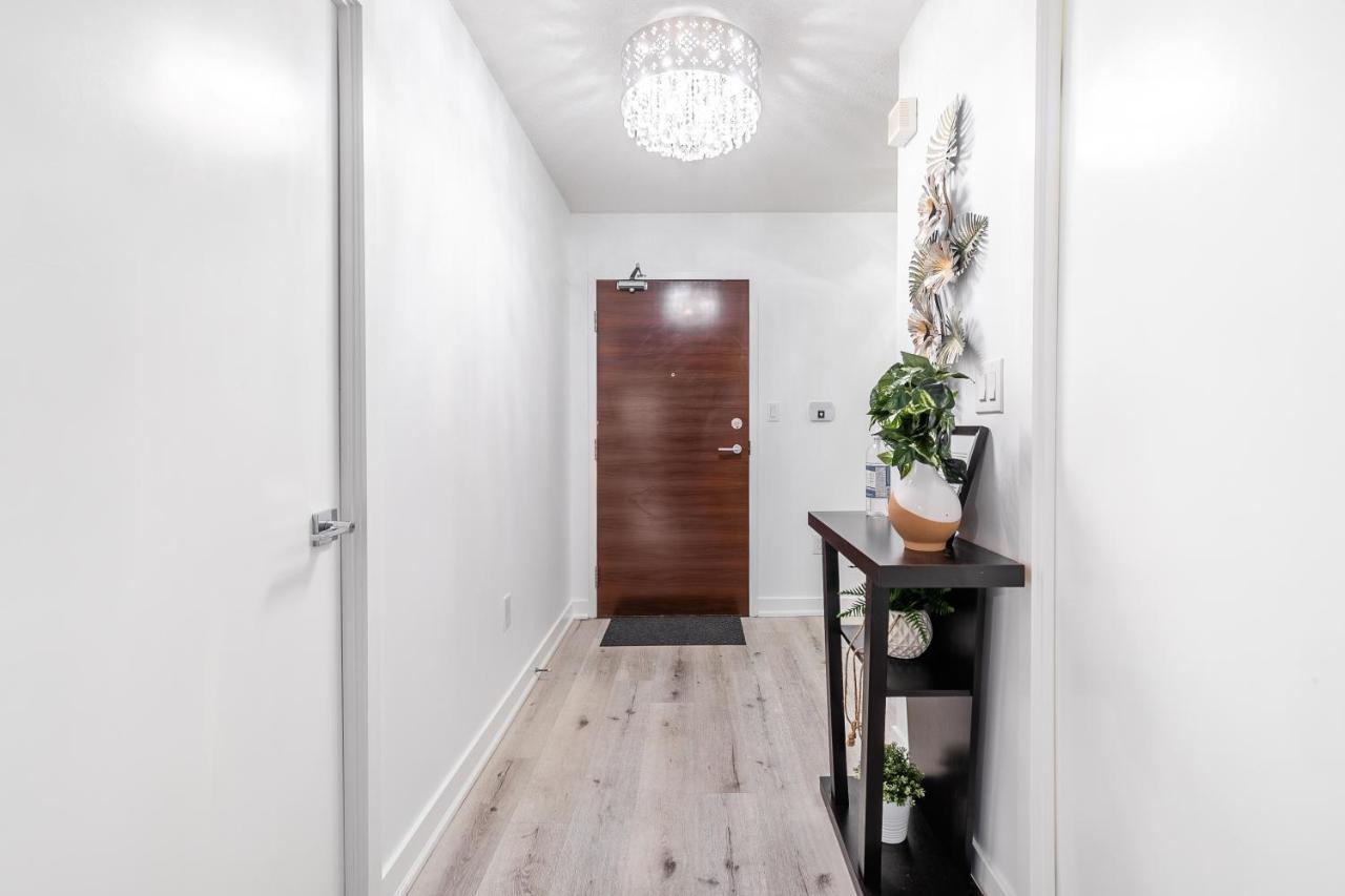 Luxury 2Br Toronto Downtown Condo W/ Cn Tower View 외부 사진